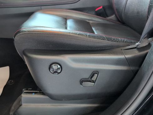 Used 2024 Dodge Durango GT image 18