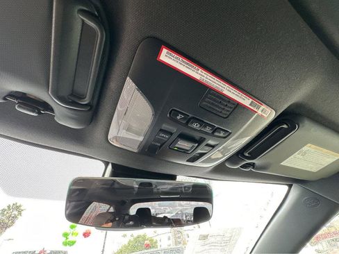 Used 2022 Toyota Corolla SE image 25