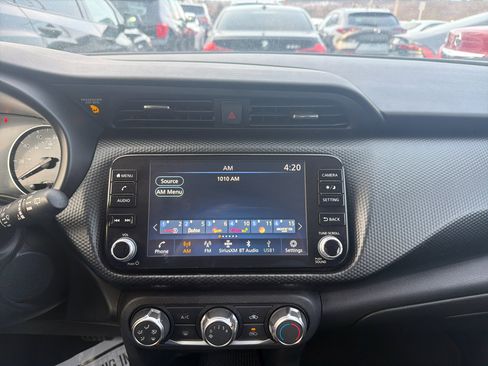 Used 2024 Nissan Kicks SV image 19