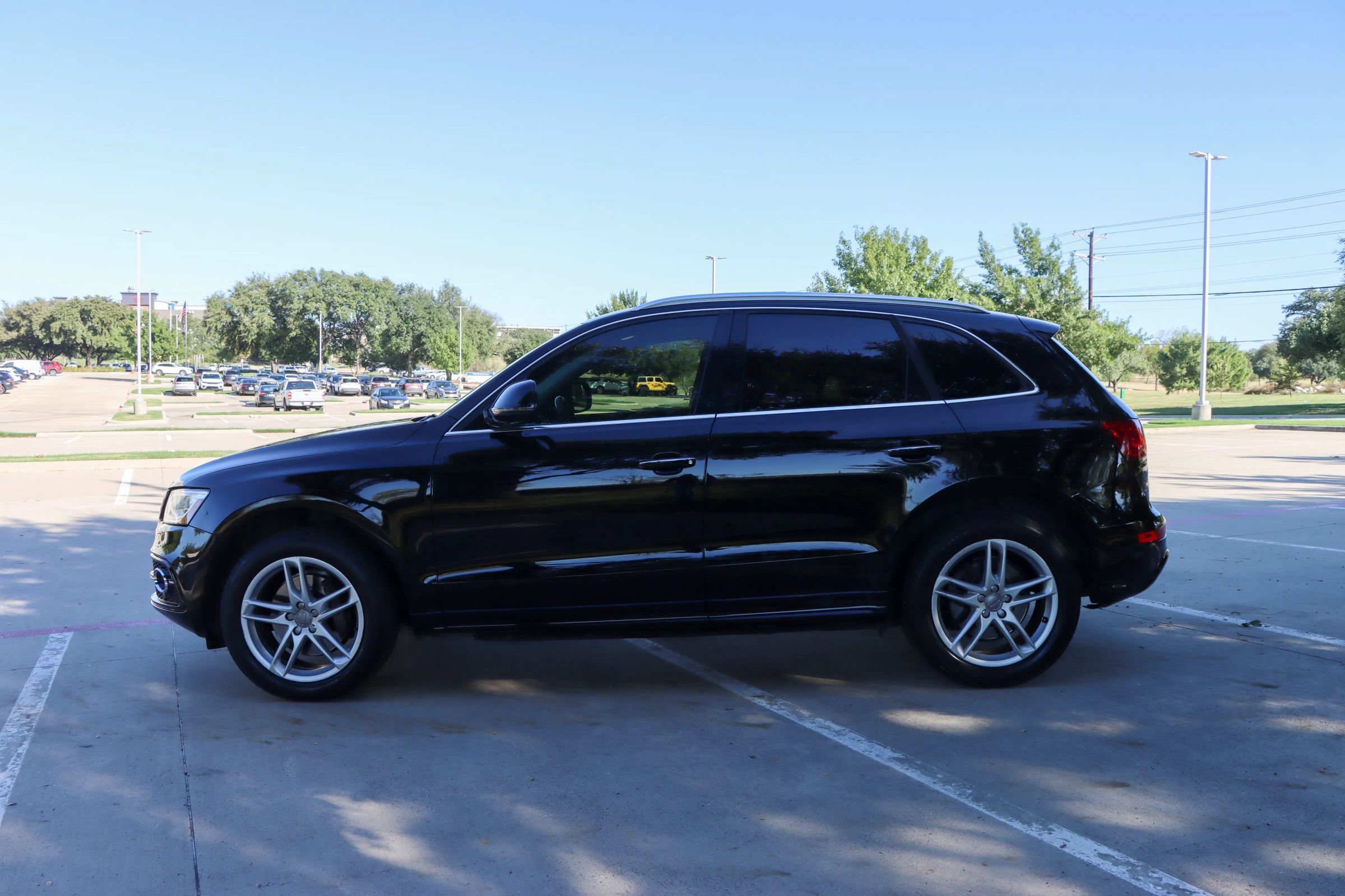 Used 2015 Audi Q5 3.0T Premium Plus w/ Technology Package AWD/4WD image 4