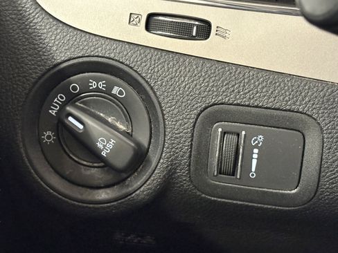 Used 2018 Dodge Journey Crossroad AWD/4WD image 19