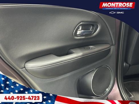 Used 2020 Honda HR-V Touring image 34