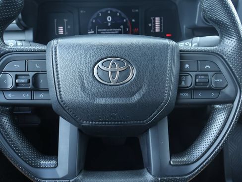 Certified 2024 Toyota Tacoma SR5 AWD/4WD image 18
