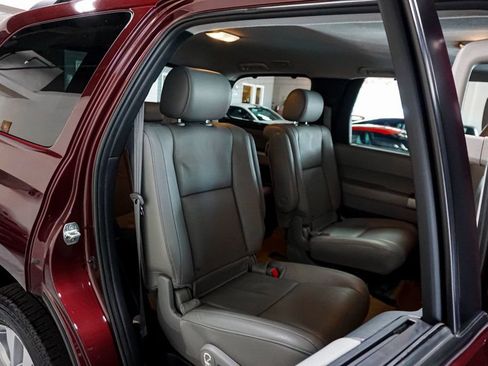 Used 2010 Toyota Sequoia Limited AWD/4WD image 64