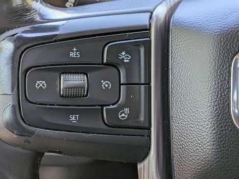 Used 2023 GMC Yukon Denali Ultimate AWD/4WD image 29