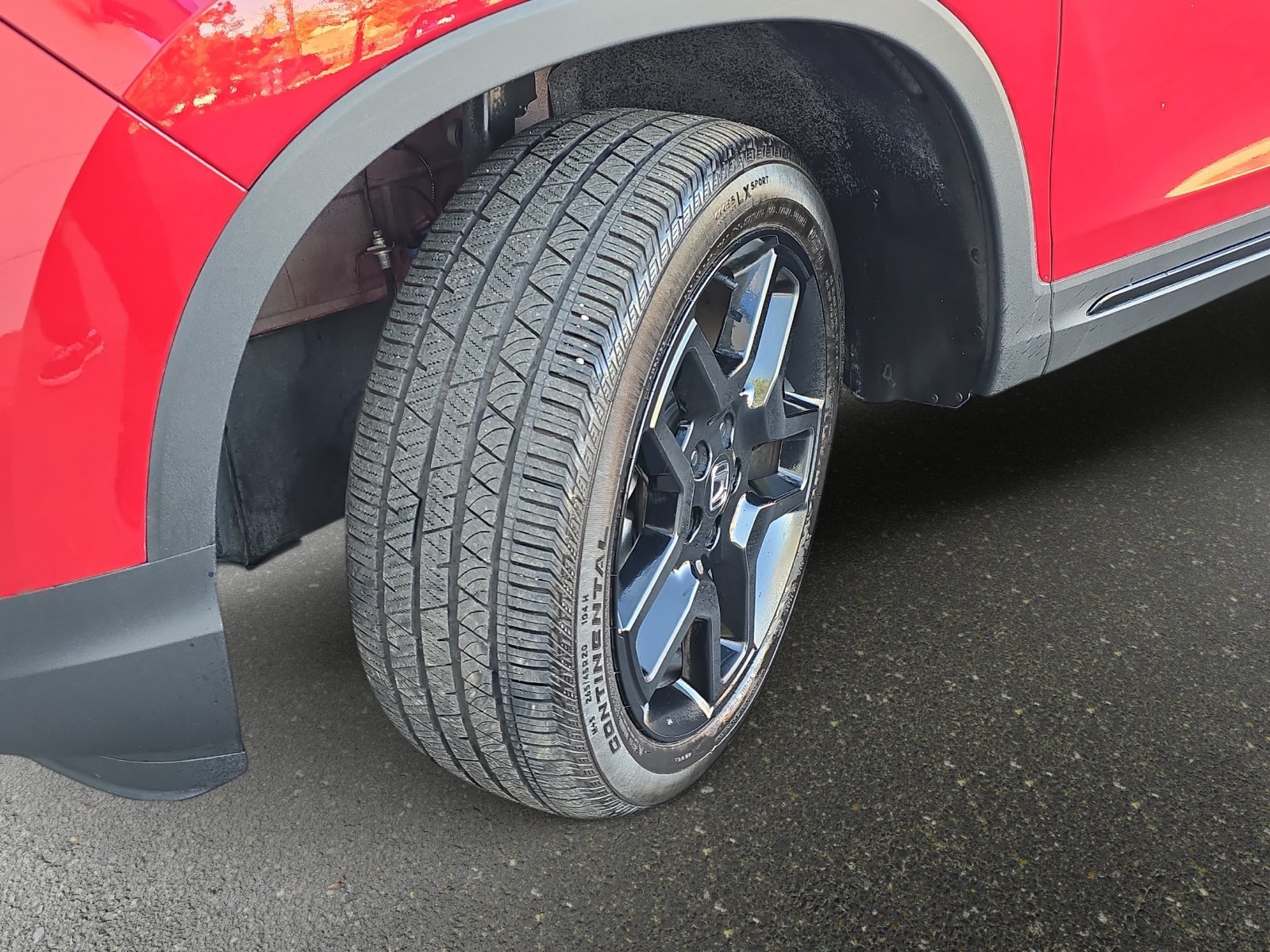 Certified 2025 Honda Passport Black Edition image 28
