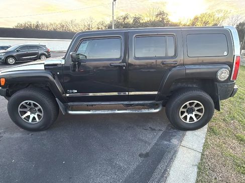 Used 2007 HUMMER H3 image 8