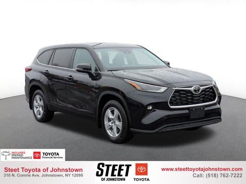 Used 2023 Toyota Highlander LE image 1