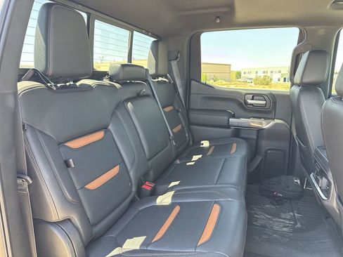 Certified 2019 GMC Sierra 1500 AT4 w/ AT4 Premium Package AWD/4WD image 32