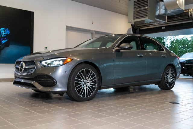 Used 2026 Mercedes-Benz C 300 4MATIC Sedan image 3