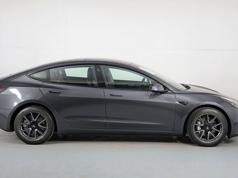 Used 2022 Tesla Model 3 Long Range image 52