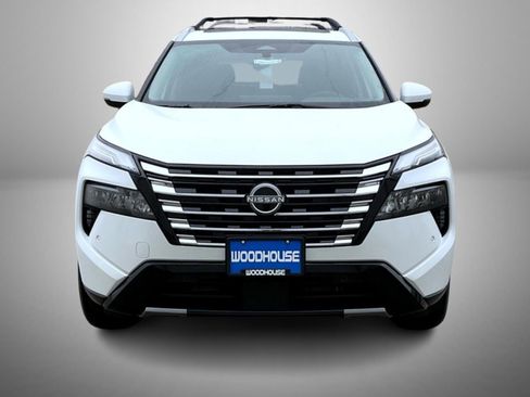 New 2026 Nissan Rogue Platinum AWD/4WD image 2