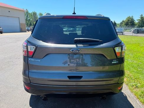 Used 2018 Ford Escape SE w/ SE Sport Appearance Package AWD/4WD image 2