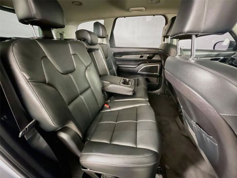Used 2024 Kia Telluride EX FWD image 32