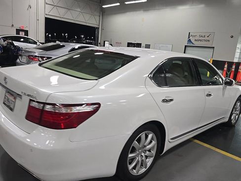 Used 2007 Lexus LS 460 L RWD image 5