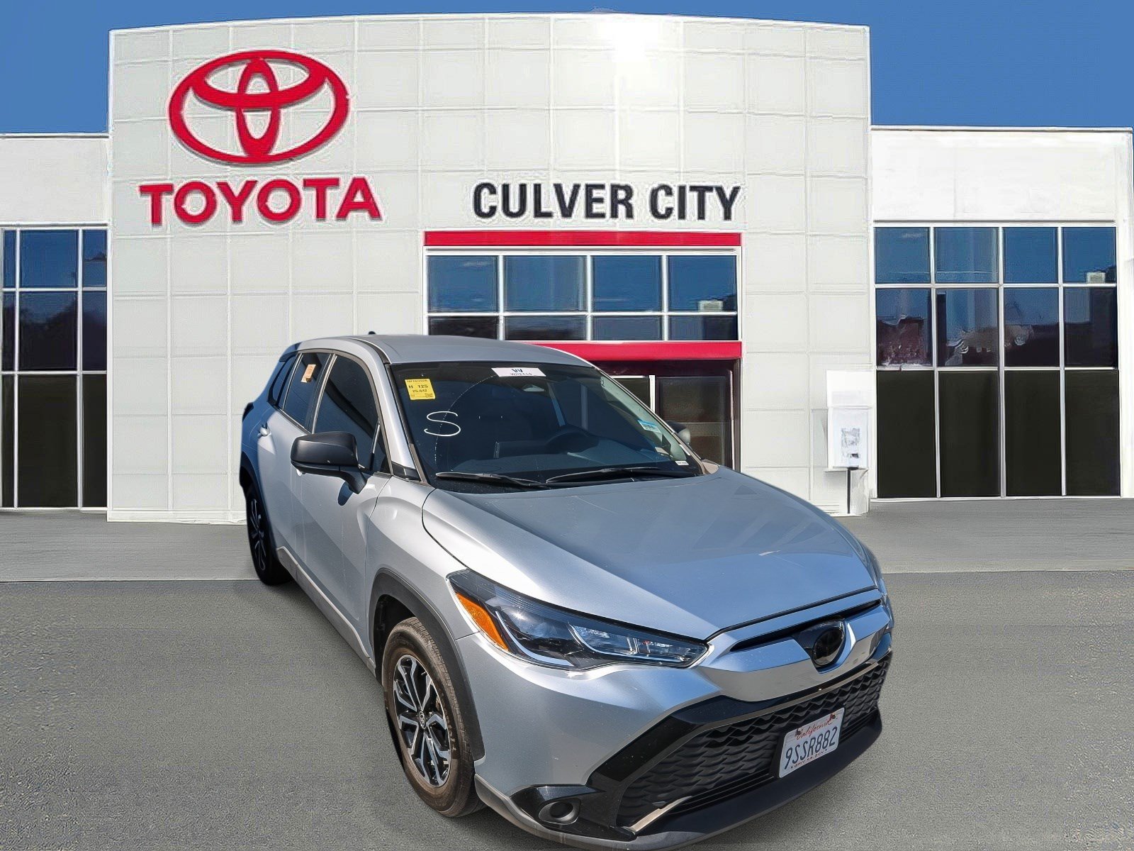 Used 2025 Toyota Corolla Cross AWD Hybrid image 1
