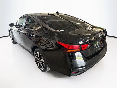Used 2022 Nissan Altima 2.5 SV AWD/4WD image 5