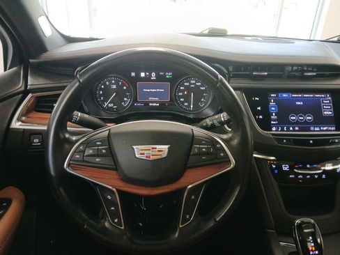 Used 2020 Cadillac XT5 Premium Luxury AWD/4WD image 19