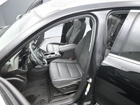 Used 2023 Buick Envision Avenir image 11