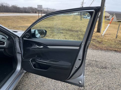 Used 2019 Honda Civic EX image 31
