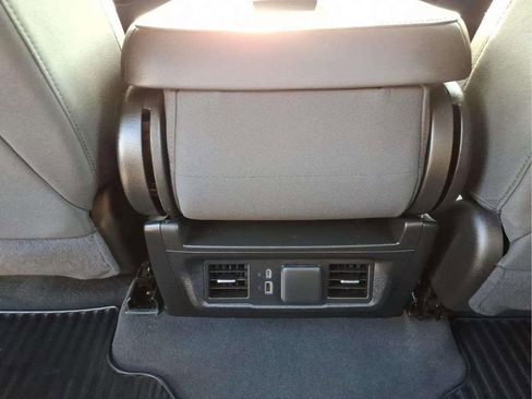 Used 2025 Chevrolet Silverado 1500 LT AWD/4WD image 14