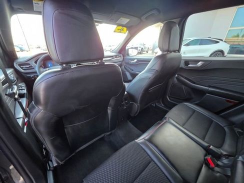 Used 2025 Ford Escape ST-Line image 14