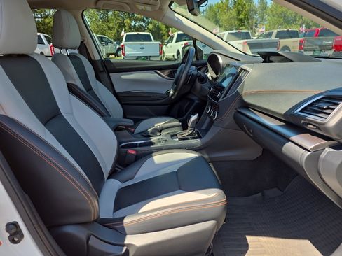 Used 2019 Subaru Crosstrek 2.0i Limited w/ Moonroof Package w/Navigation AWD/4WD image 28