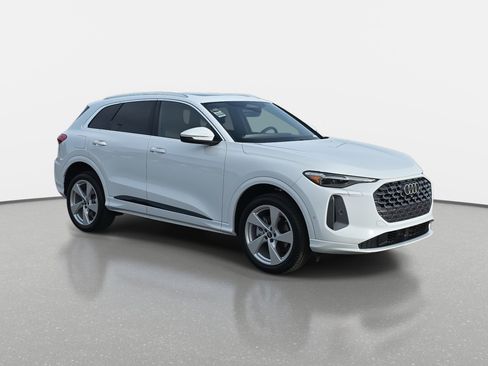 New 2025 Audi Q5 Premium Plus image 3