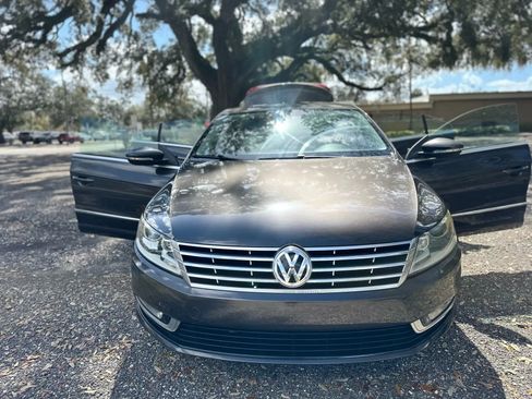 Used 2014 Volkswagen CC Sport FWD image 2