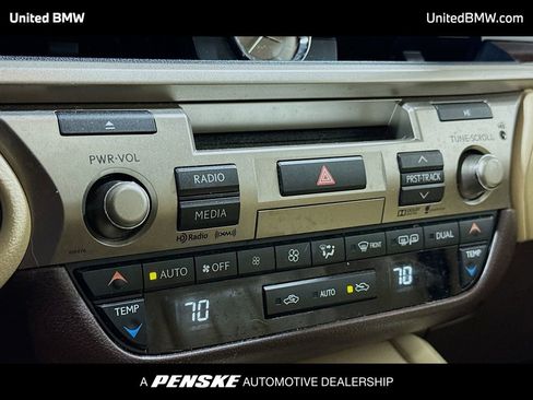 Used 2016 Lexus ES 350 w/ Luxury Package w/Wood Trim FWD image 11