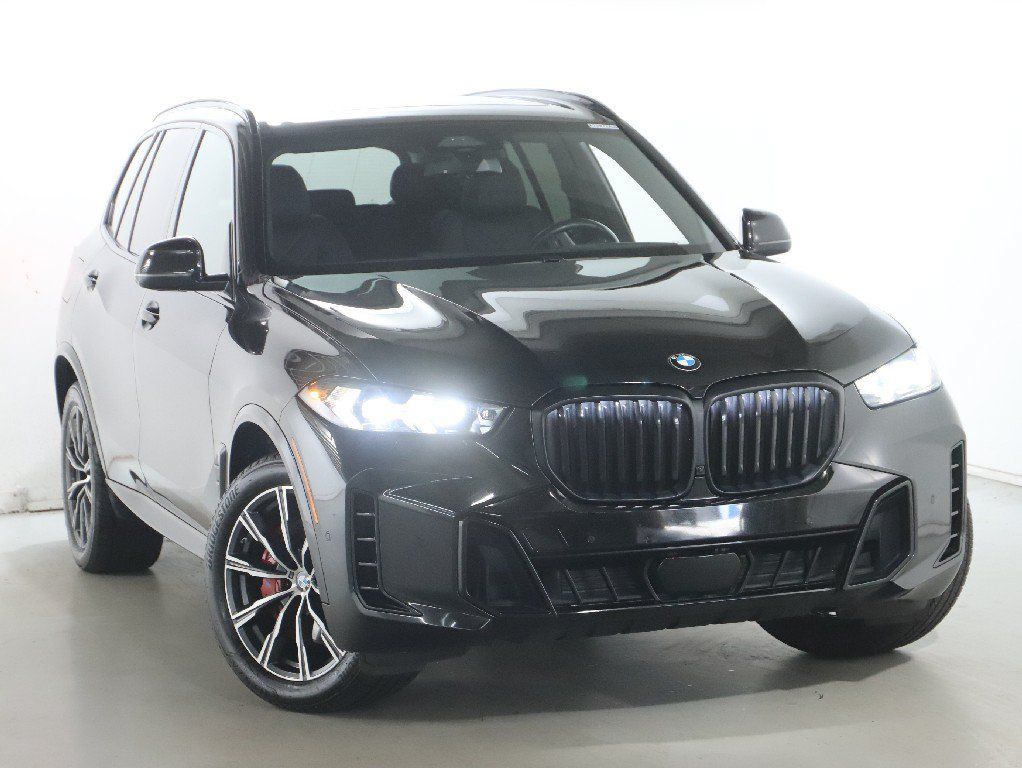 Used 2024 BMW X5 xDrive40i w/ M Sport Package AWD/4WD image 2