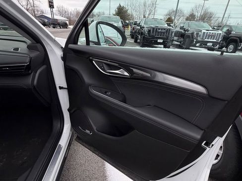 Used 2025 Buick Envision Preferred image 13