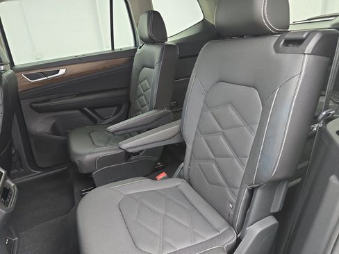 Certified 2024 Volkswagen Atlas SE AWD/4WD image 15