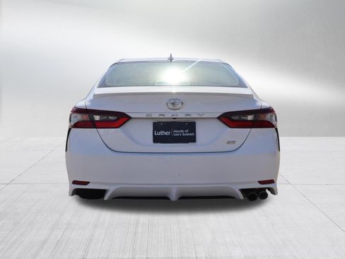 Used 2023 Toyota Camry SE FWD image 6