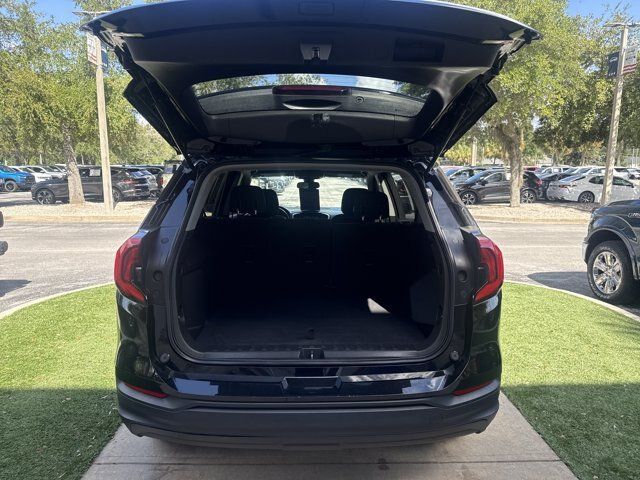 Used 2020 GMC Terrain SLE FWD image 4