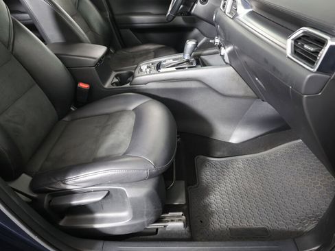 Used 2017 MAZDA CX-5 Touring w/ Preferred Equipment Package image 27