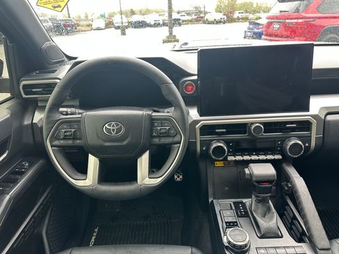 Certified 2025 Toyota Tacoma TRD Sport w/ TRD Sport Premium Package AWD/4WD image 16