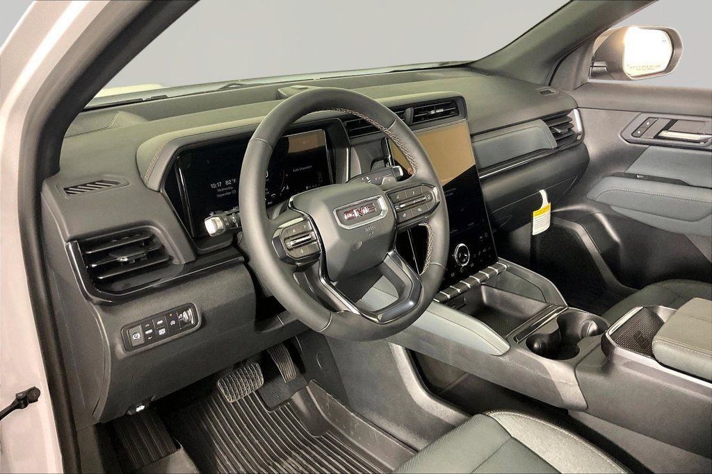 New 2027 GMC Terrain AT4 w/ Convenience Package III AWD/4WD image 8
