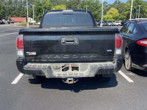Used 2022 Toyota Tacoma TRD Off-Road w/ TRD Premium Off Road Package AWD/4WD image 6