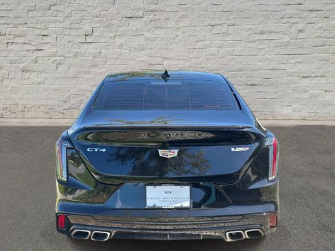 Used 2022 Cadillac CT4 V RWD image 4