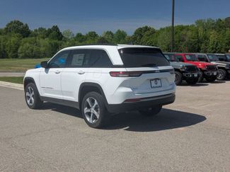 New 2026 Jeep Grand Cherokee Limited w/ Luxury Tech Group II AWD/4WD video 3