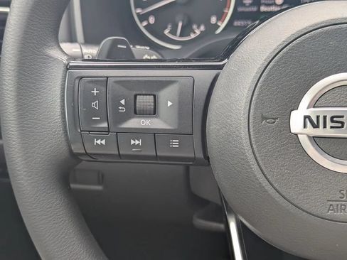 Certified 2021 Nissan Rogue SV FWD image 21