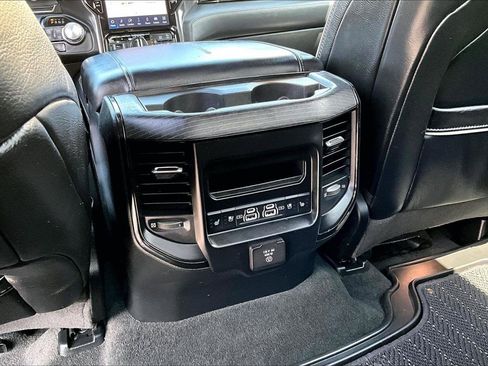 Used 2023 RAM 1500 Limited AWD/4WD image 11