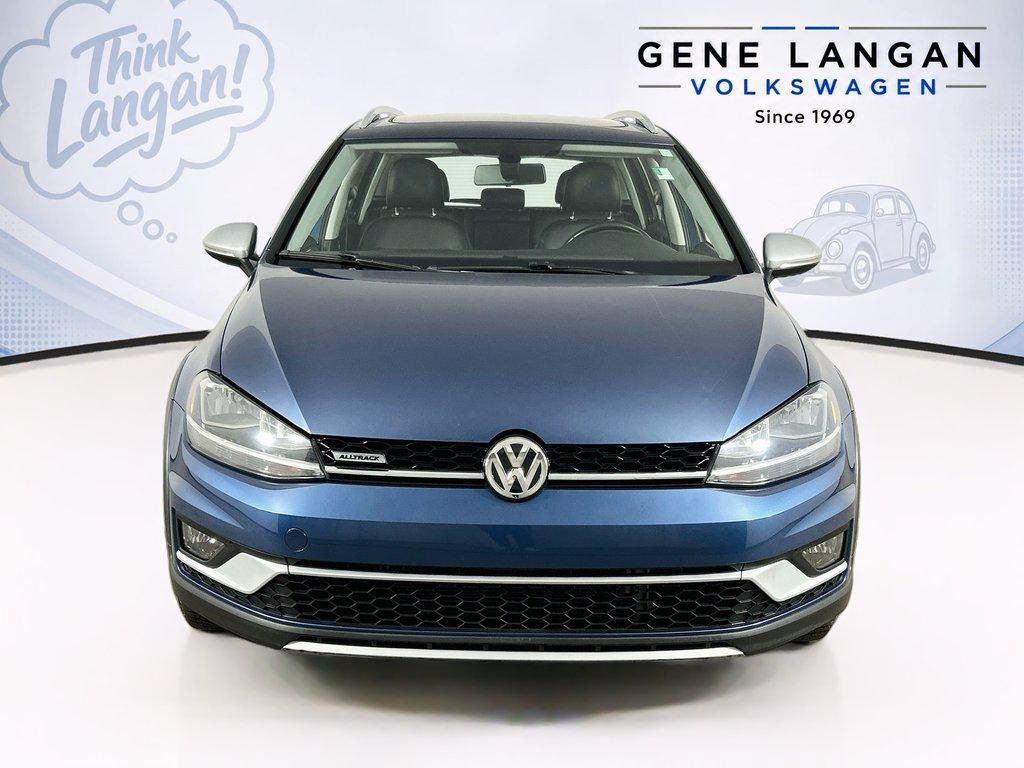 Used 2018 Volkswagen Golf Alltrack SE AWD/4WD image 2
