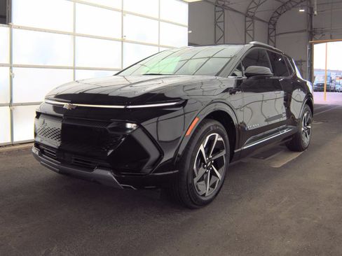 Used 2025 Chevrolet Equinox EV LT w/ Convenience Package FWD image 1
