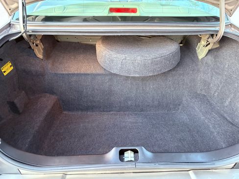 Used 2003 Mercury Grand Marquis GS image 34