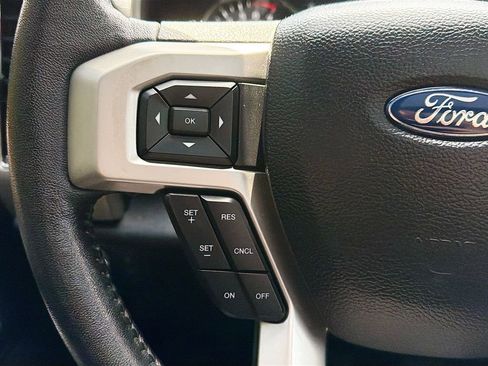 Used 2020 Ford F150 Lariat w/ Equipment Group 502A Luxury AWD/4WD image 12