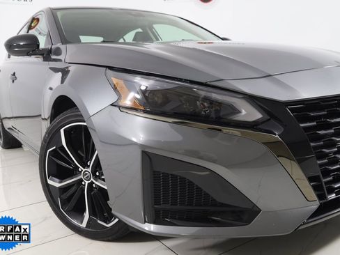 Used 2023 Nissan Altima 2.5 SR image 13