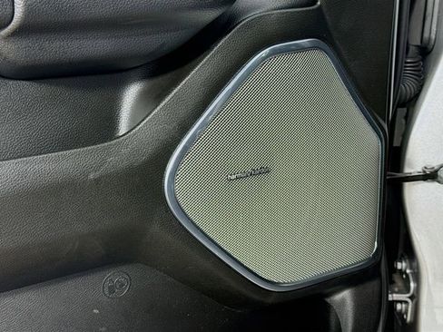 Used 2025 RAM 1500 Laramie w/ Night Edition image 19