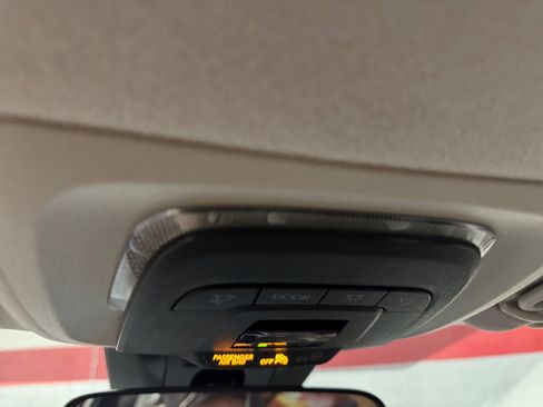Used 2026 Toyota Corolla LE FWD image 29